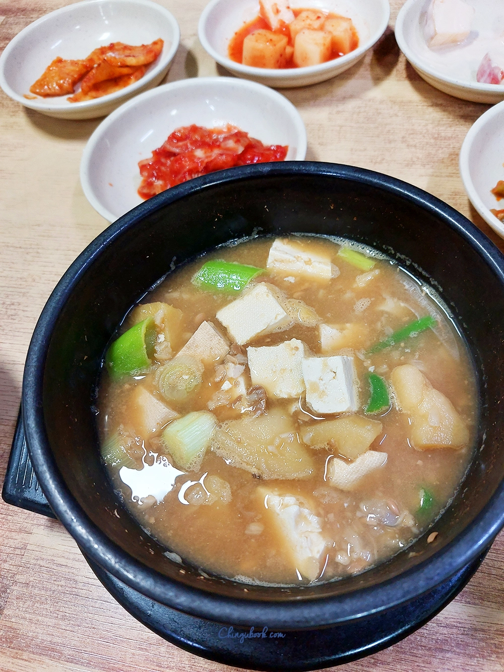 Doenjang jjigae (된장찌개) - cuisine cor&eacute;enne - Chingubook