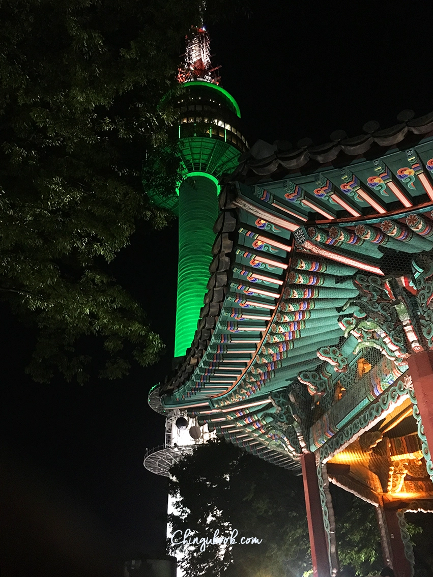 Namsan Tower de nuit - incontournable de Séoul